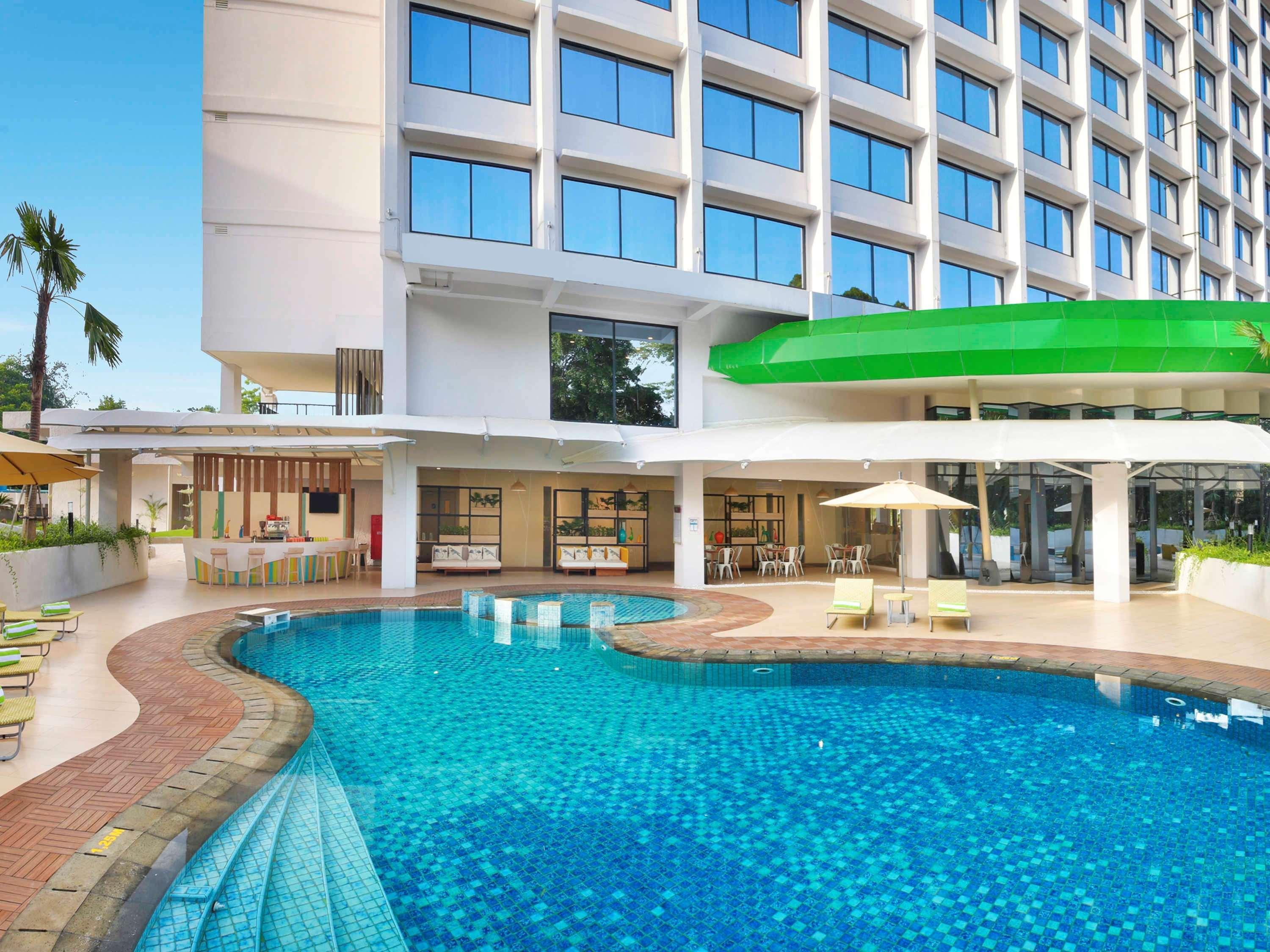 Ibis Styles Bogor Raya Hotel Екстериор снимка