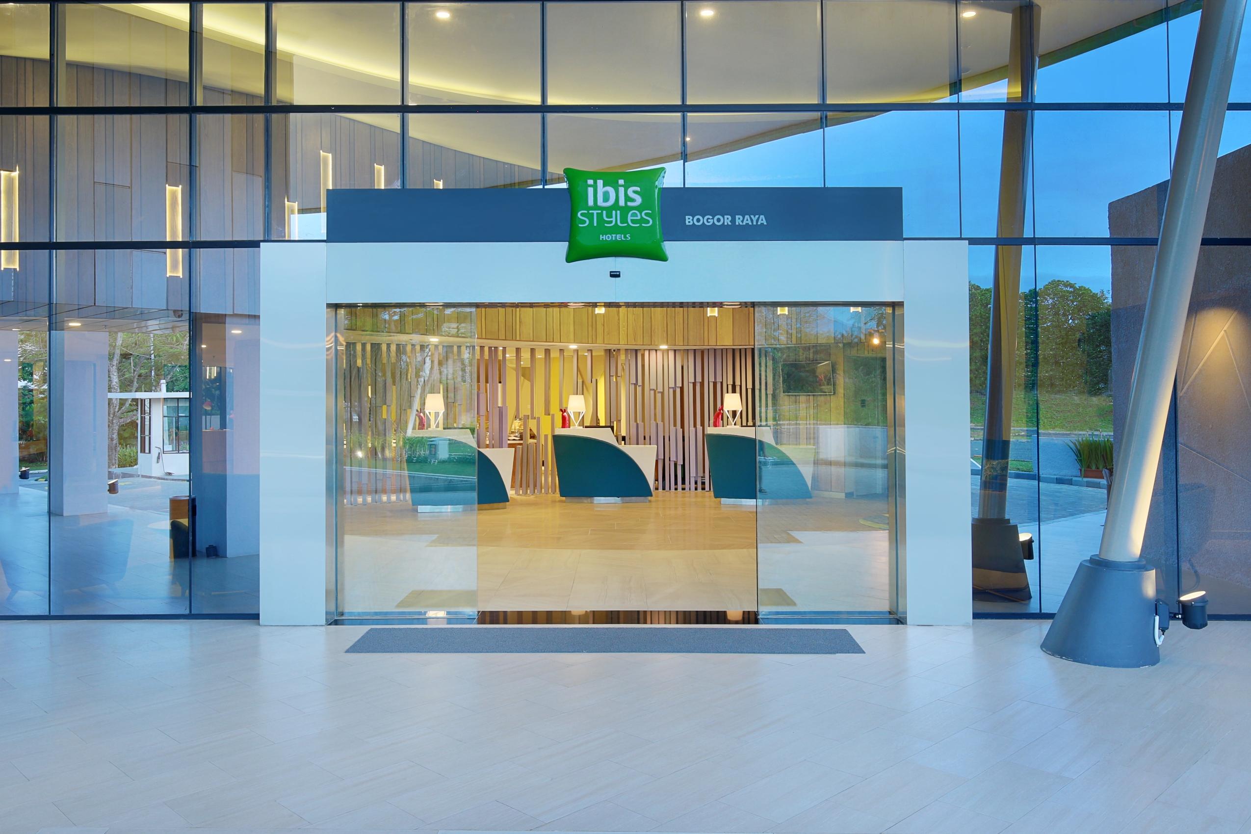 Ibis Styles Bogor Raya Hotel Екстериор снимка