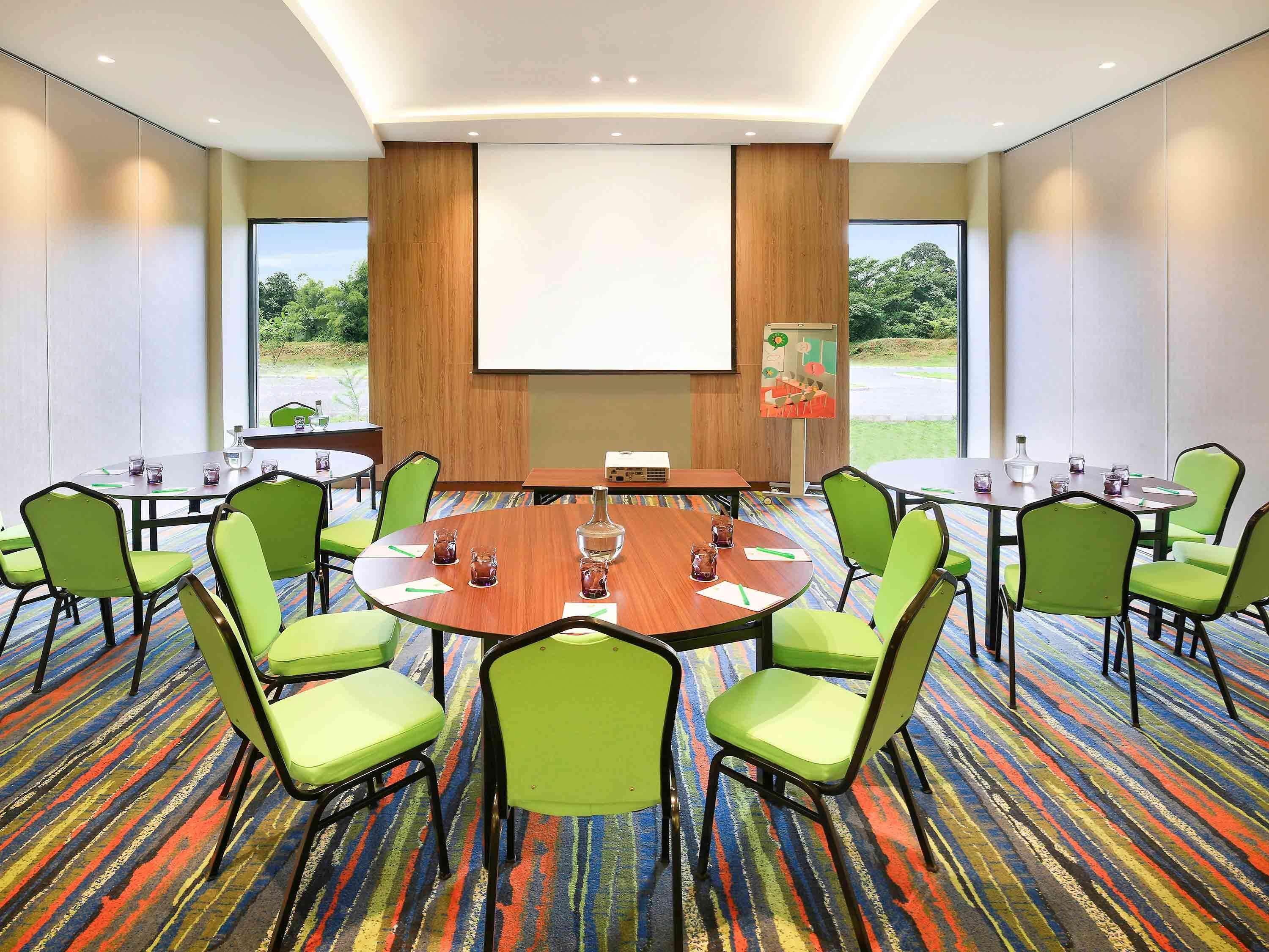 Ibis Styles Bogor Raya Hotel Екстериор снимка
