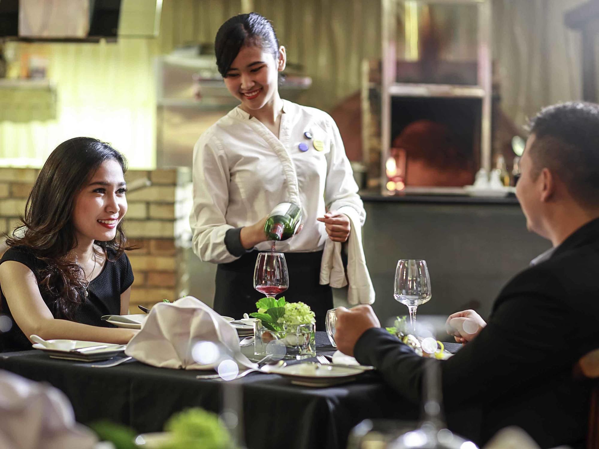 Ibis Styles Bogor Raya Hotel Екстериор снимка